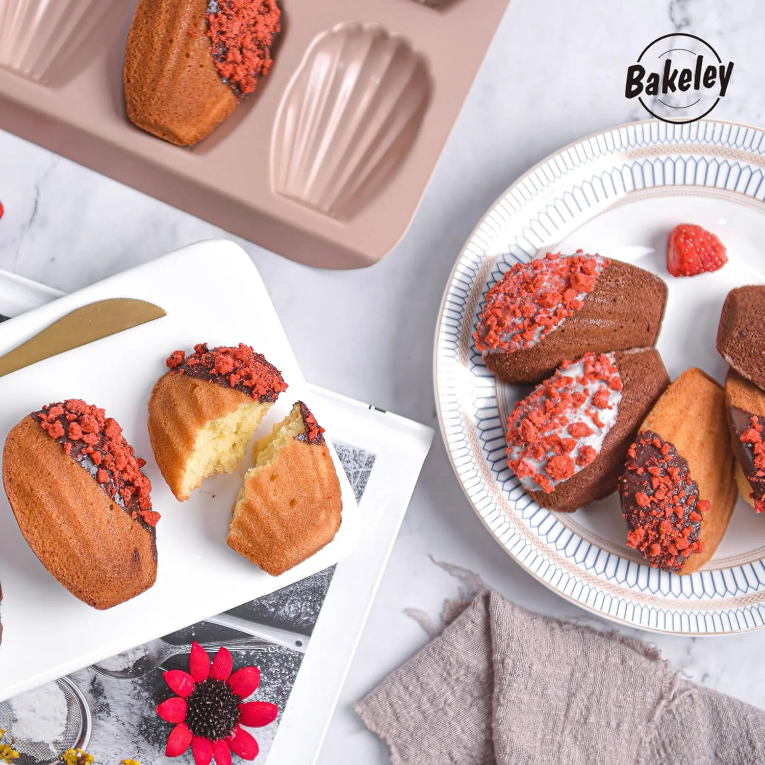 12Cavity Madeleine Pan