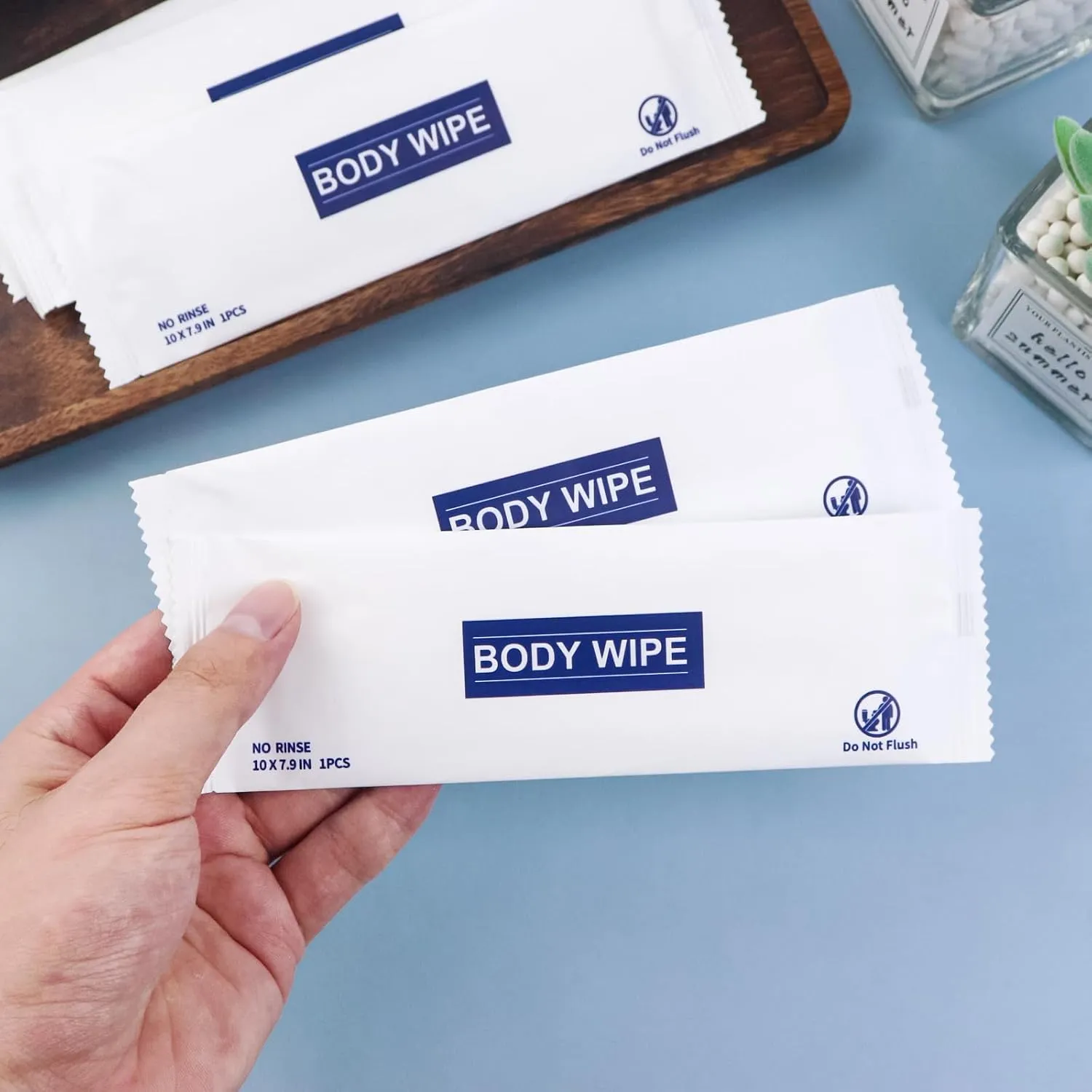 500 pcs Body Wet Wipes Individually Wrapped, Disposable Skin Cleansing Wipes, Individual Wrapped, Safe, Convenient, Lightweight, Aloe Vera for Butt, Hands, Face Cleaning, Daily Use