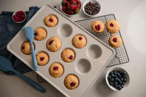 Bakers Gonna Bake - 12 Hole Muffin Pan