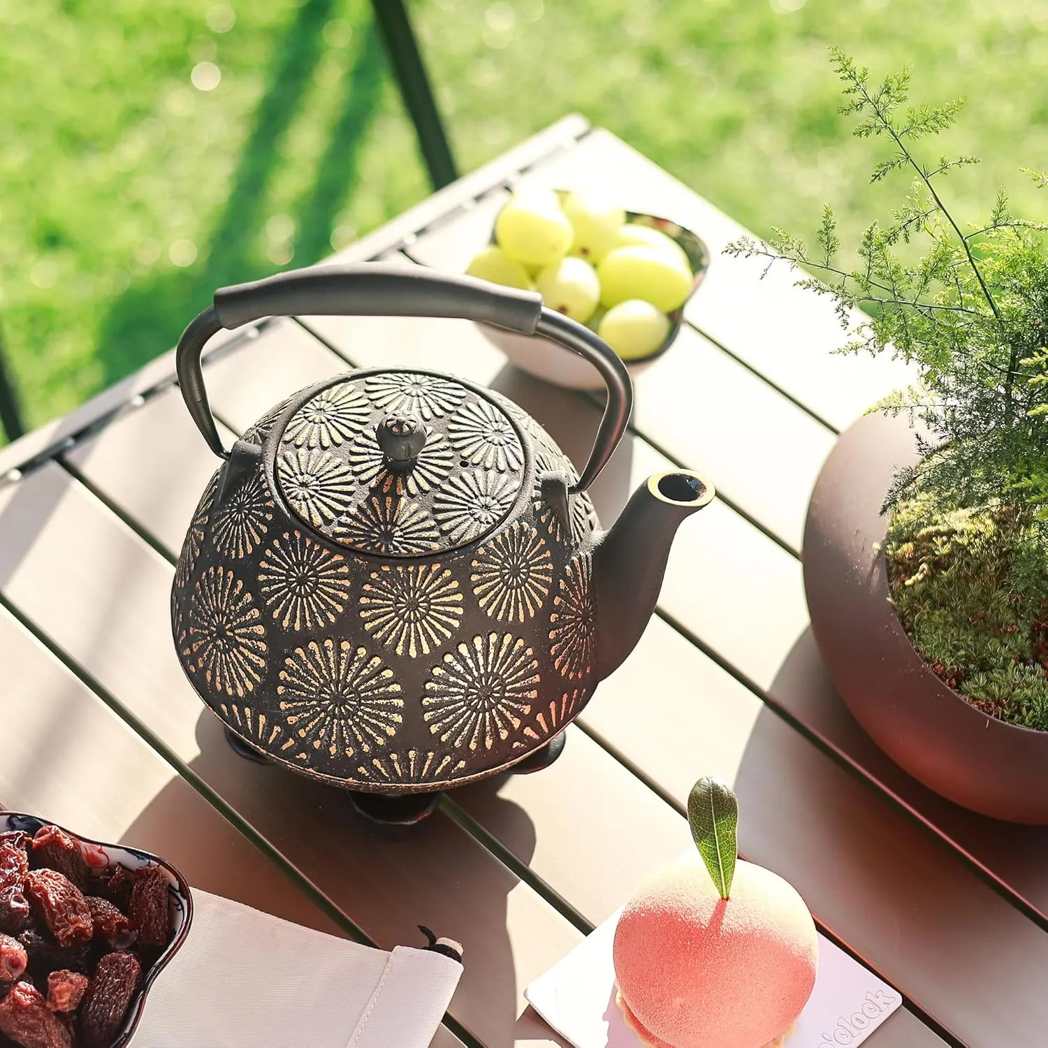Cast Iron Teapot, 40oz Tea Kettle with Infuser for Stove Top, Sakura Design Japanese Tea Pot for Loose Leaf Coated with Enameled Interior, Silicone Handle 1200ml Black