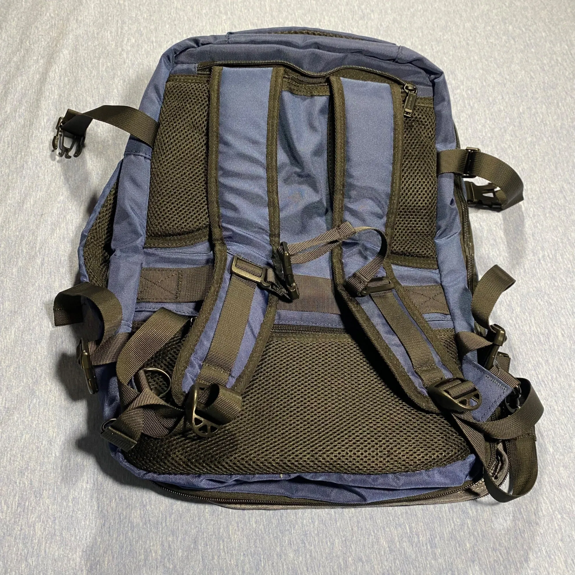 Expandable Vancropak Travel Backpack Day Bag With Multiple Compartments