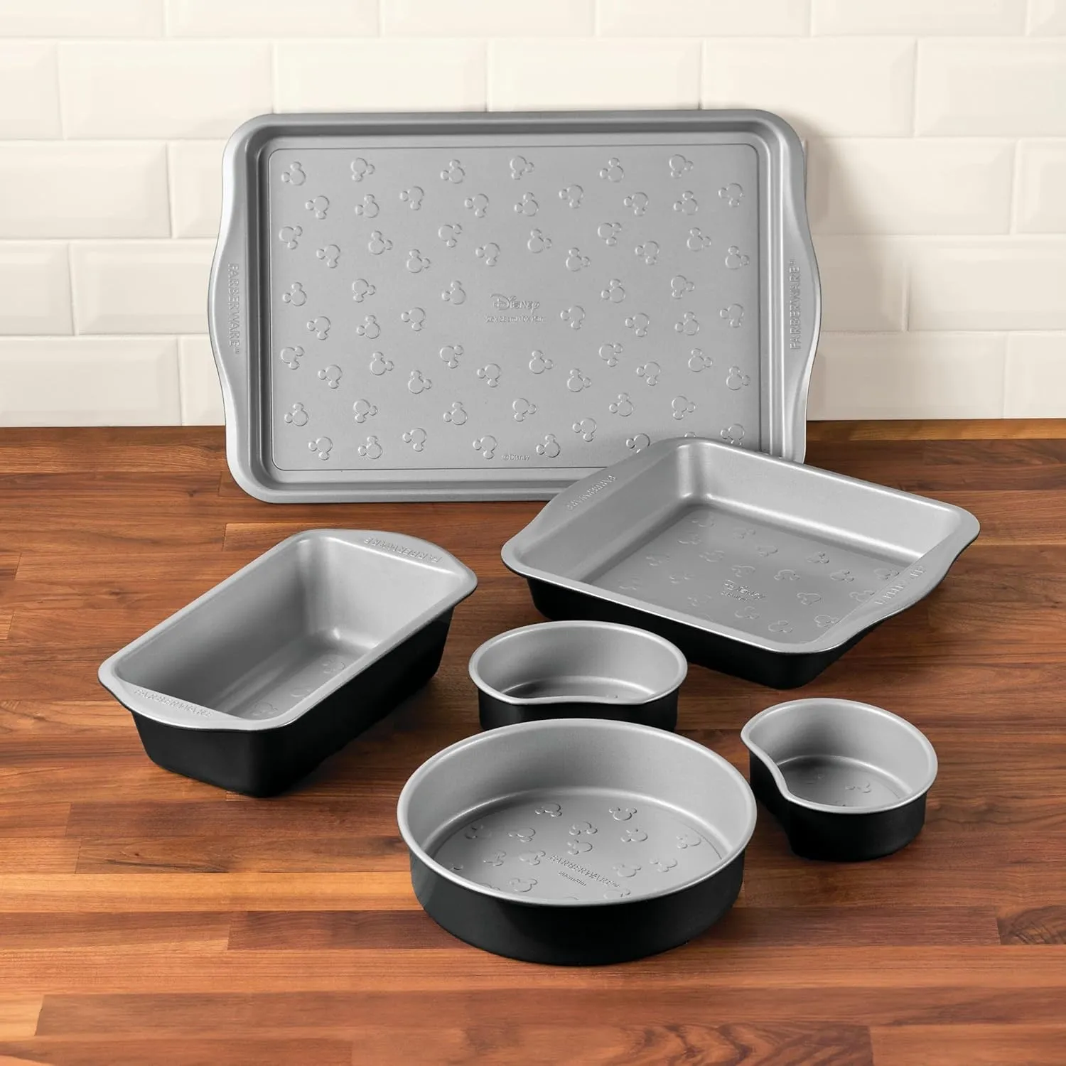 Farberware Disney Bake with Mickey Mouse Nonstick Bakeware Set/Baking Pans, 6 Piece - Black