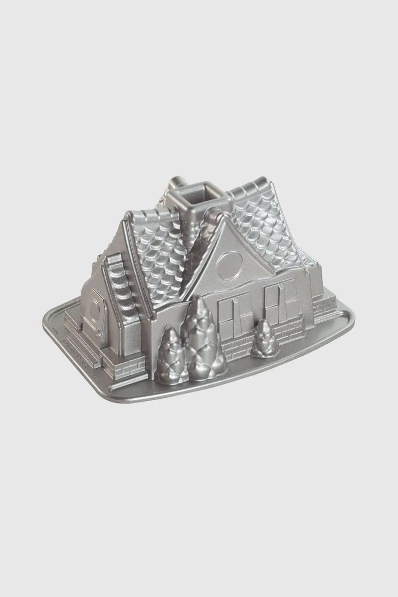 Gingerbread House Bundt Pan