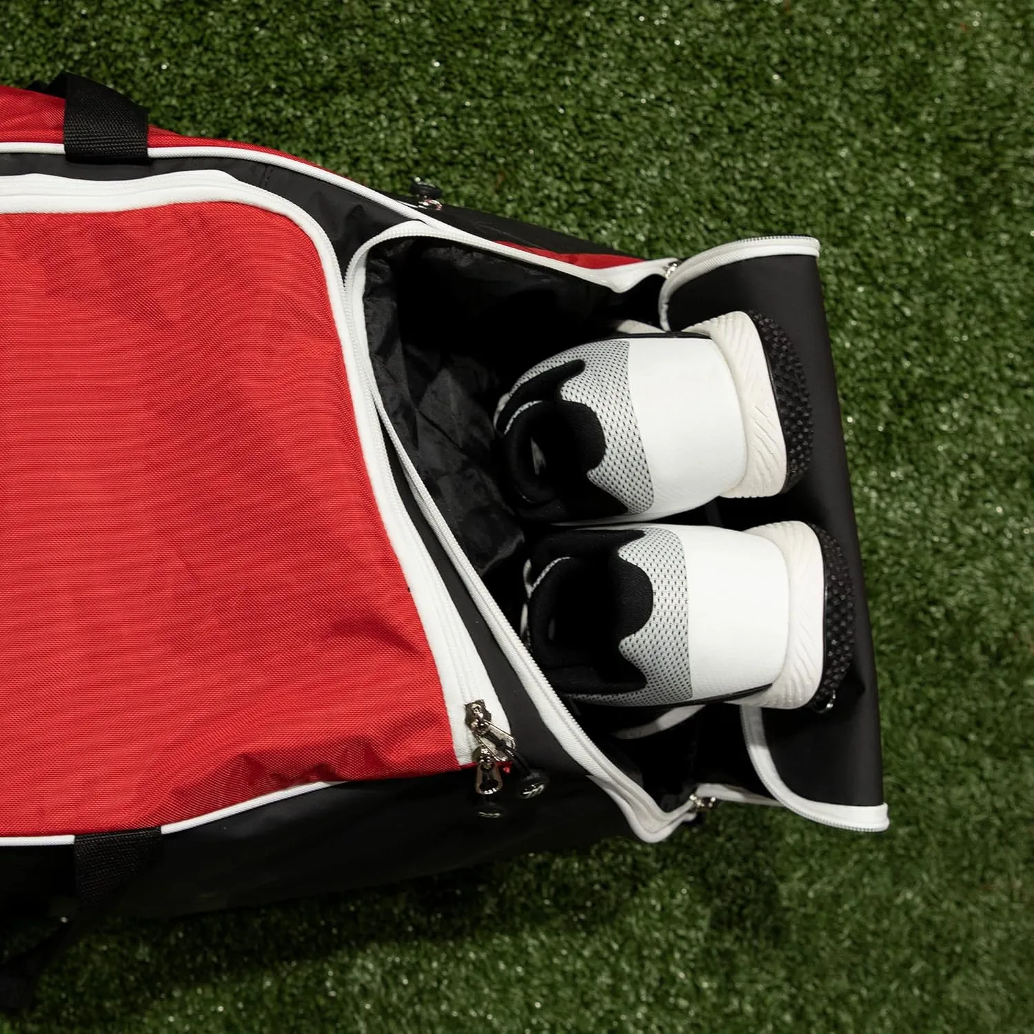 MARUCCI STOCKADE WHEELED BASEBALL BAG
