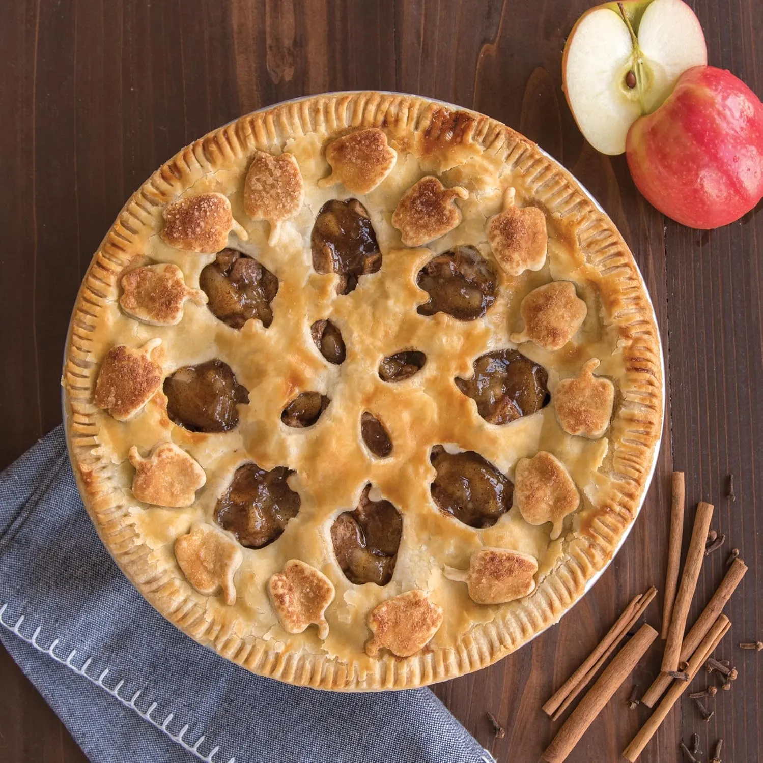 Nordic Ware Naturals High Dome Covered Pie Pan