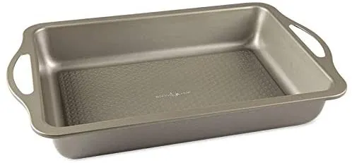 Nordic Ware Treat 9 x 13 CAKE or LASAGNA PAN