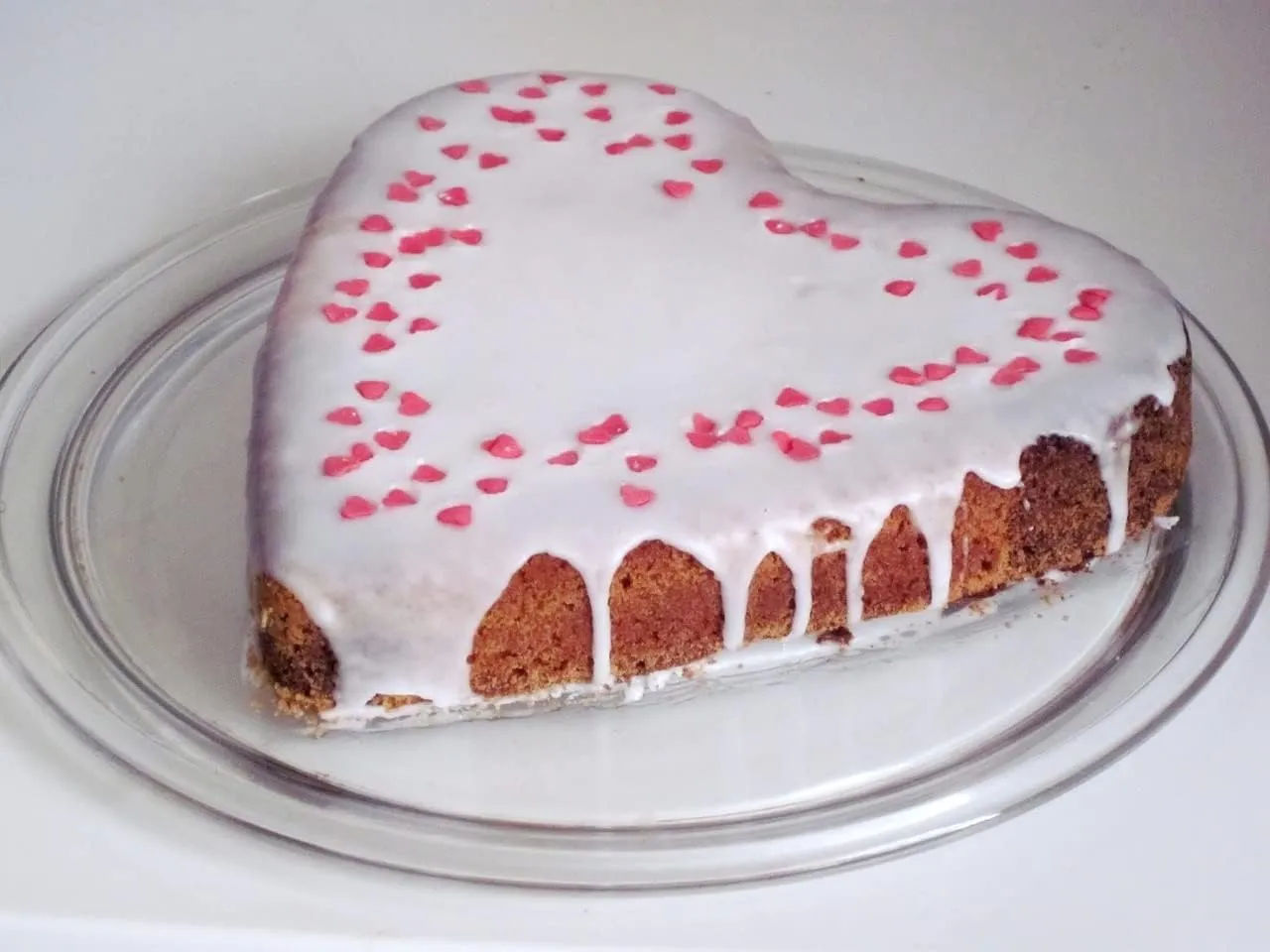 Set of 2 Heart-shaped cake pan, heart-shaped cake tin, aluminum, 8-inch heart-shaped, for weddings, parties, family and other occasions cake (8 x 2 Inch,Set of 2)