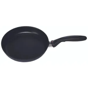 Swiss Diamond XD 8" Nonstick Fry Pan - Induction