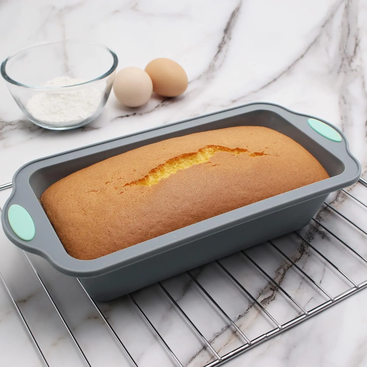 To encounter 31 Pieces Silicone Baking Pans Set, Nonstick Bakeware Sets, Non-Stick Silicone Molds, with Metal Reinforced Frame More Strength, Light Grey