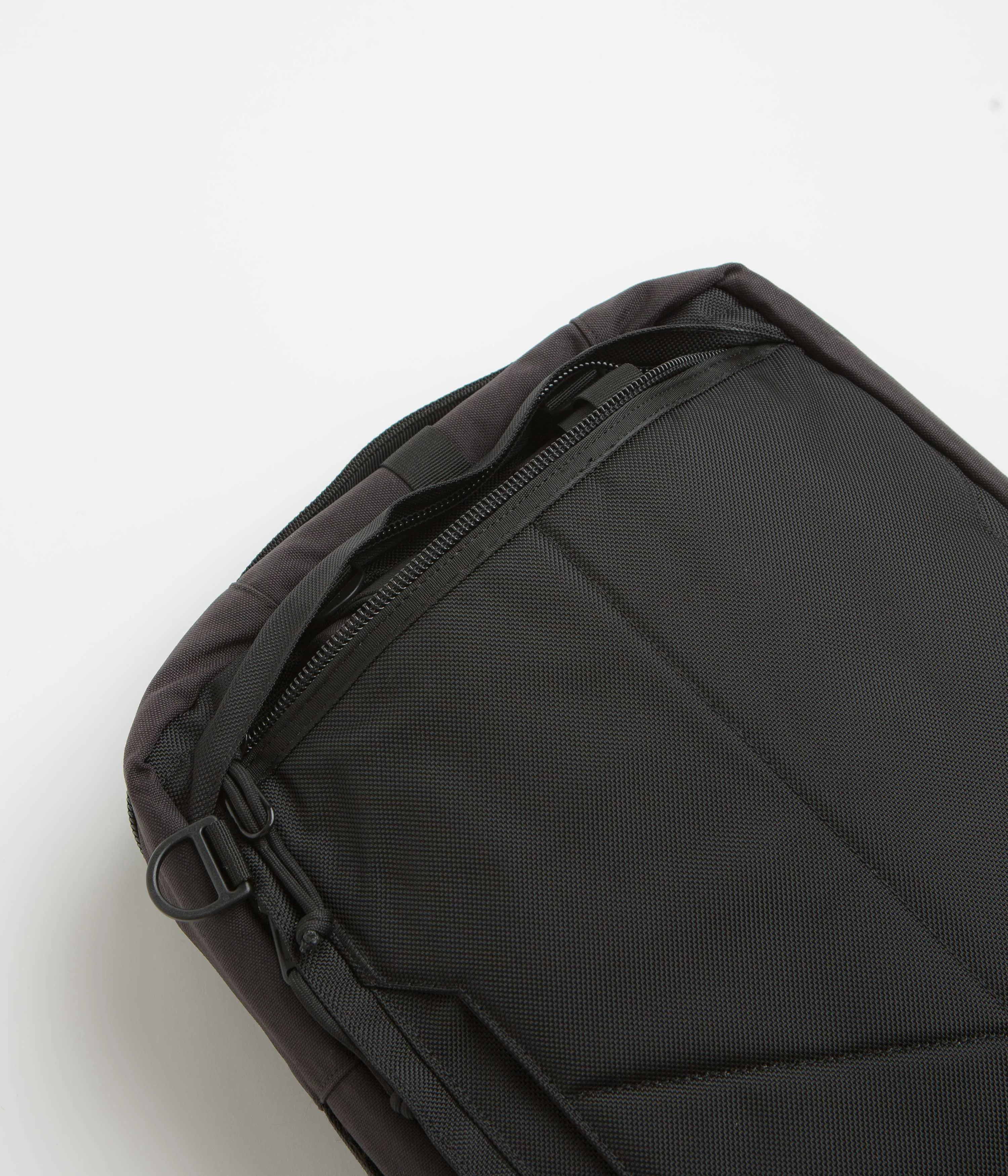 Topo Designs Global 30L Travel Bag - Black / Black