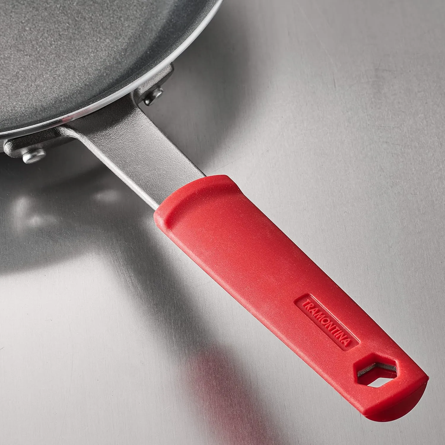 Tramontina Professional 14-Inch Non Stick Extra Large Frying Pan, Heavy-Gauge Aluminum Skillet with Reinforced Nonstick Coating, Red Handle, Dishwasher and Oven Safe