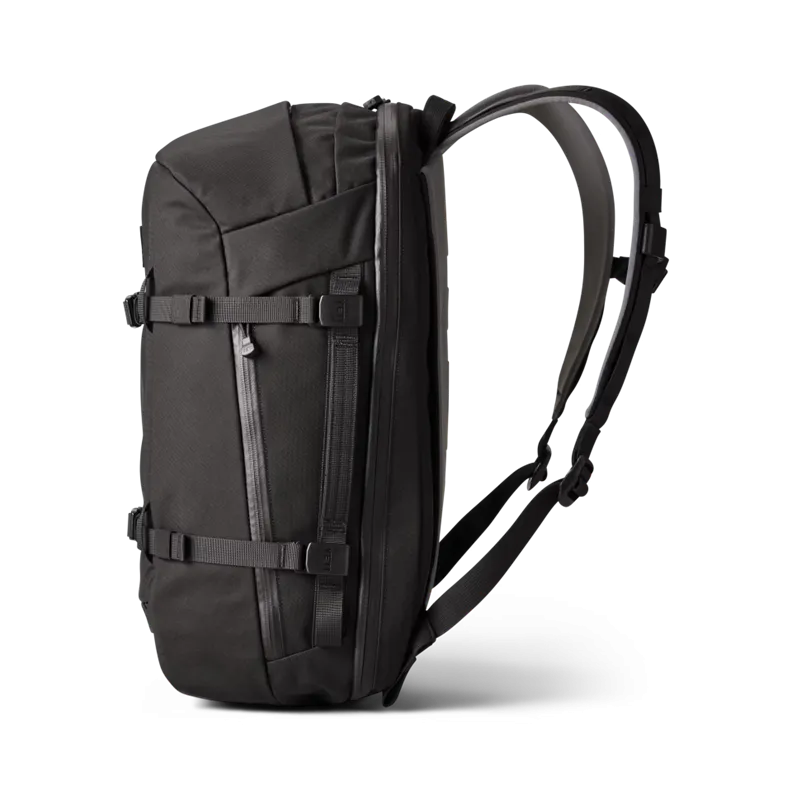 Yeti Crossroads 35L Backpack  Black